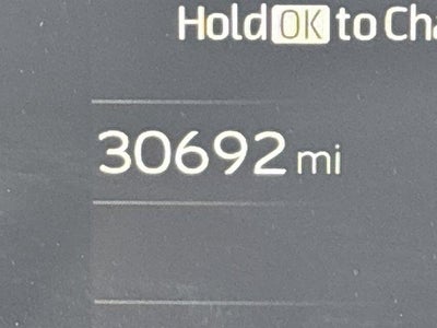 2025 Toyota Prius LE (Natl)