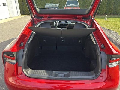 2025 Toyota Prius LE (Natl)