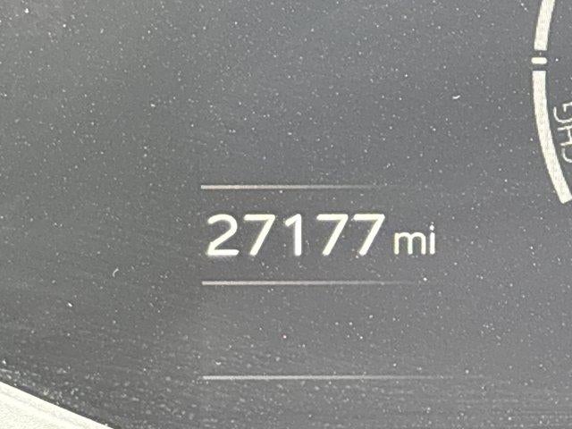 2024 Toyota Prius LE (Natl)