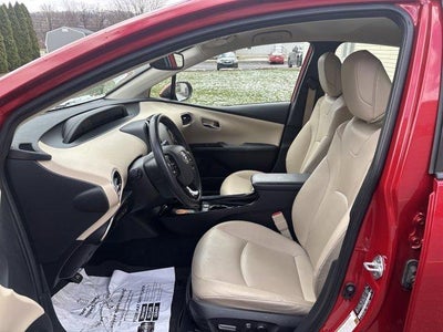2021 Toyota Prius Limited (Natl)