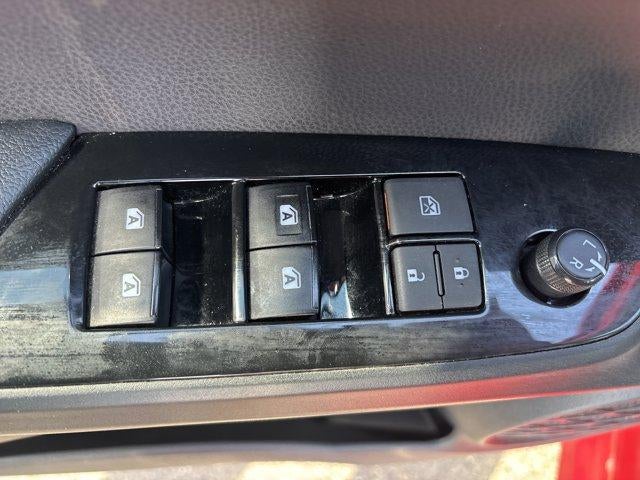 2018 Toyota Prius Prime Premium (Natl)