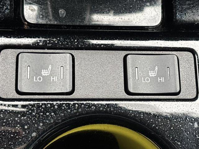 2022 Toyota Prius LE AWD-e (Natl)