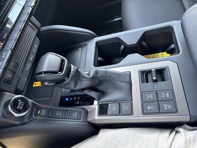 2027 Toyota Land Cruiser 4WD (Natl)