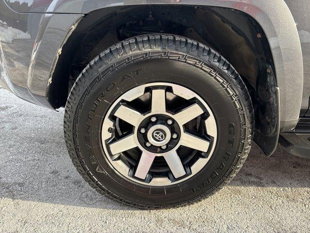 2020 Toyota 4Runner SR5 4WD (GS)