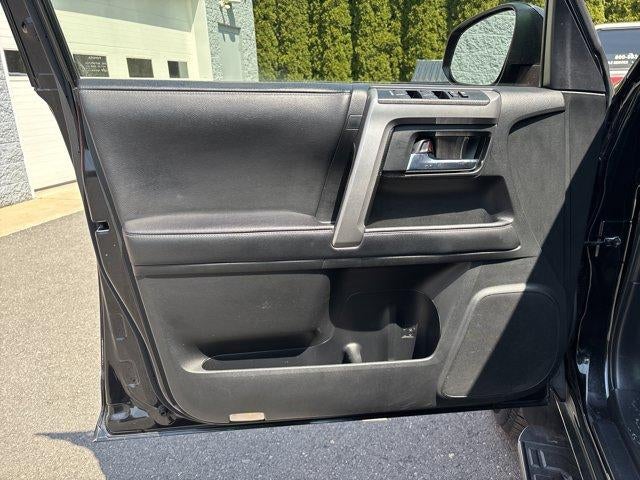 2020 Toyota 4Runner SR5 4WD (GS)