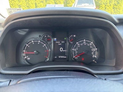 2020 Toyota 4Runner SR5 4WD (GS)