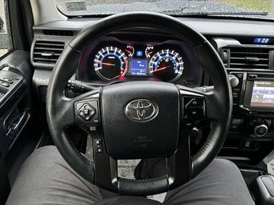 2019 Toyota 4Runner TRD Off Road 4WD (Natl)