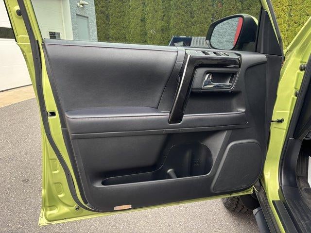 2022 Toyota 4Runner TRD Pro 4WD (Natl)