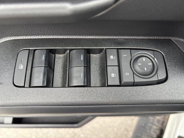 2025 Toyota 4Runner SR5 4WD (GS)