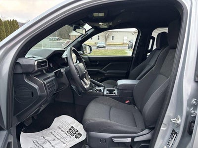 2025 Toyota 4Runner SR5 4WD (GS)