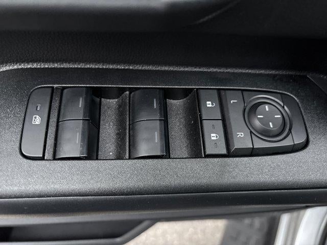 2025 Toyota 4Runner SR5 4WD (GS)