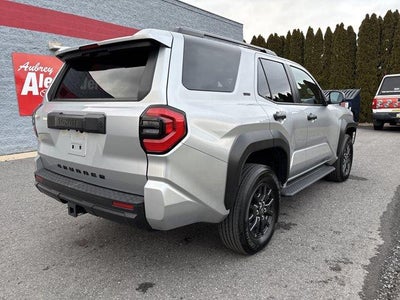 2025 Toyota 4Runner SR5 4WD (GS)