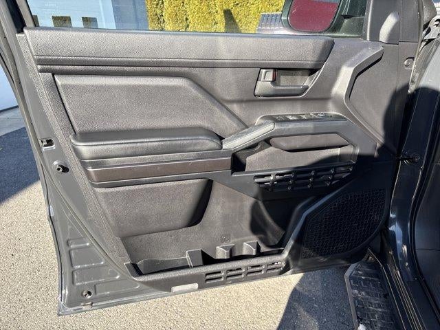 2025 Toyota 4Runner SR5 4WD (GS)