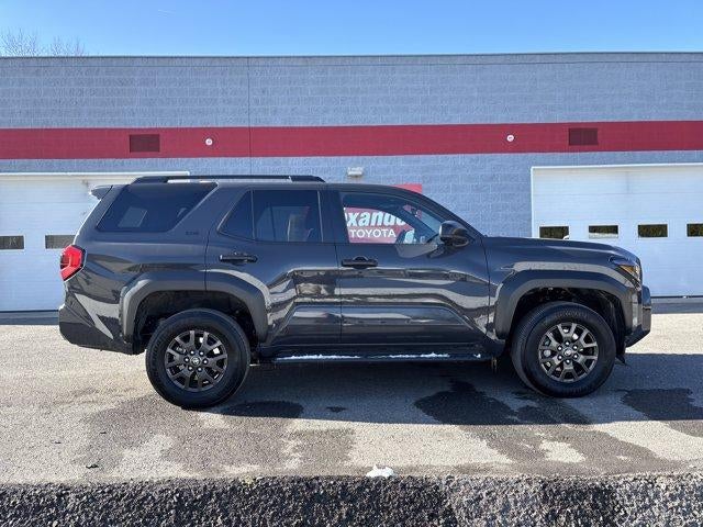 2025 Toyota 4Runner SR5 4WD (GS)