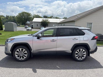 2019 Toyota RAV4 XLE Premium AWD (Natl)