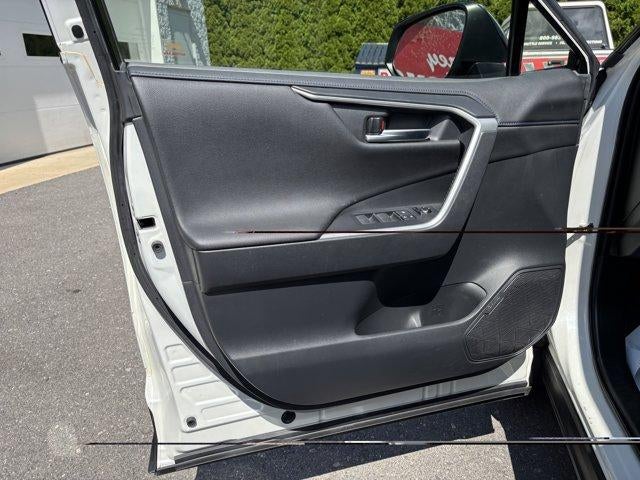 2019 Toyota RAV4 Hybrid XSE AWD (Natl)