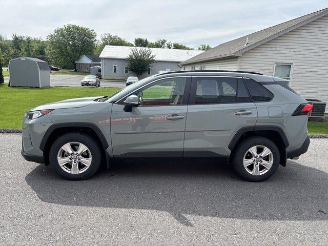 2020 Toyota RAV4 XLE AWD (Natl)