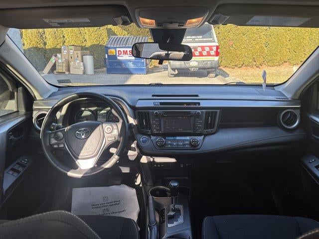 2017 Toyota RAV4 Hybrid XLE AWD (Natl)