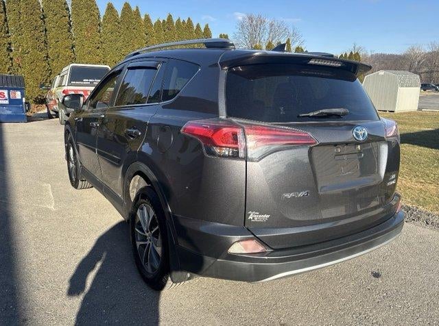 2017 Toyota RAV4 Hybrid XLE AWD (Natl)