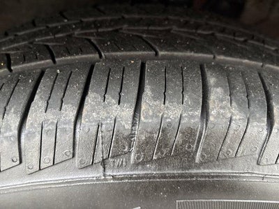 2017 Toyota RAV4 Hybrid XLE AWD (Natl)