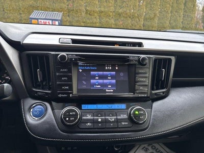 2017 Toyota RAV4 Hybrid XLE AWD (Natl)