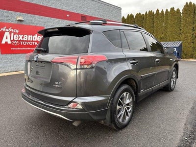 2017 Toyota RAV4 Hybrid XLE AWD (Natl)