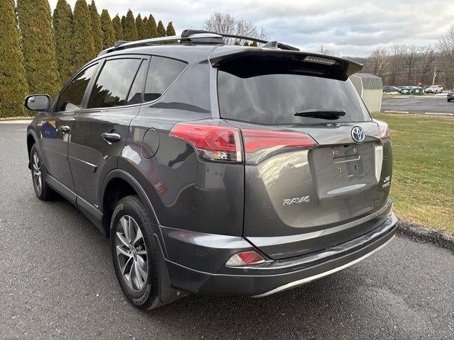 2017 Toyota RAV4 Hybrid XLE AWD (Natl)