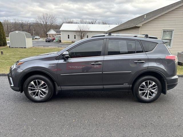 2017 Toyota RAV4 Hybrid XLE AWD (Natl)
