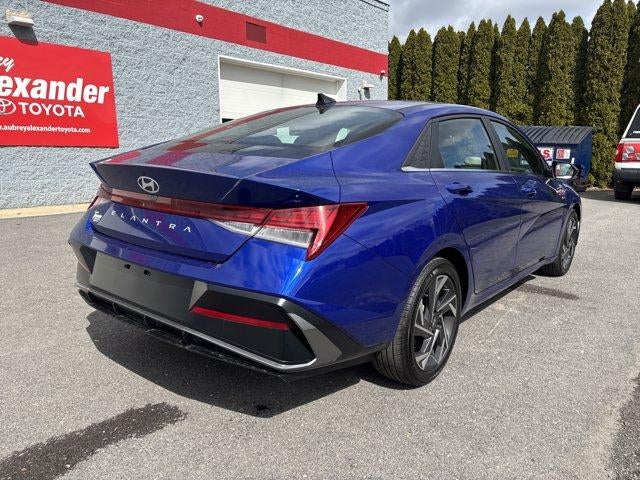 2024 Hyundai ELANTRA SEL IVT