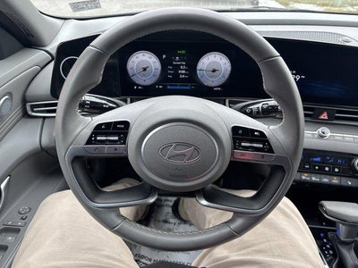 2025 Hyundai ELANTRA SEL Convenience IVT