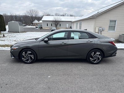 2025 Hyundai ELANTRA SEL Convenience IVT
