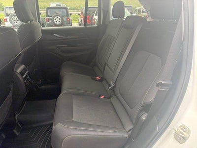 2023 Jeep Grand Cherokee Laredo 4x4