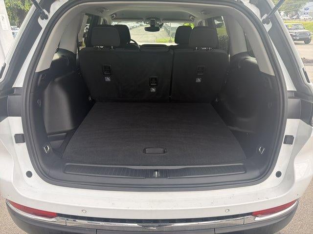 2023 Jeep Grand Cherokee Laredo 4x4