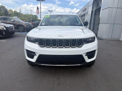 2023 Jeep Grand Cherokee Laredo 4x4