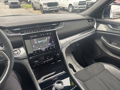 2023 Jeep Grand Cherokee Altitude 4x4