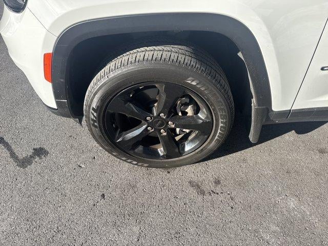 2023 Jeep Grand Cherokee L Altitude X 4x4