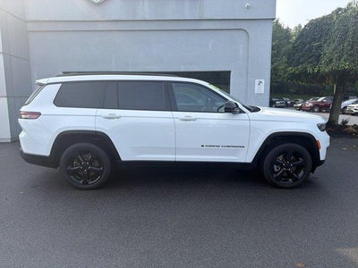 2023 Jeep Grand Cherokee L Altitude 4x4