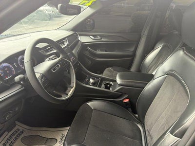 2024 Jeep Grand Cherokee L Altitude 4x4