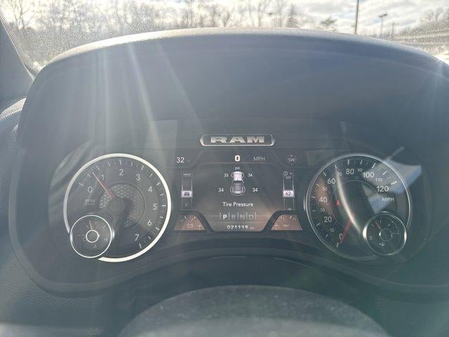 2022 RAM 1500 Big Horn 4x4 Crew Cab 5'7" Box