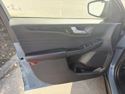 2025 Ford Escape ST-Line Select AWD