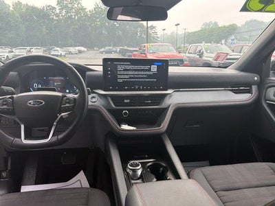 2025 Ford Explorer ST-Line 4WD