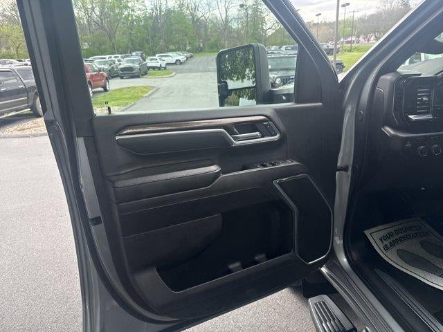 2025 Chevrolet Silverado 3500 HD Crew Cab Long Box 4-Wheel Drive LT