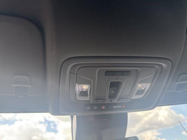 2025 Chevrolet Silverado 3500 HD Crew Cab Long Box 4-Wheel Drive LT