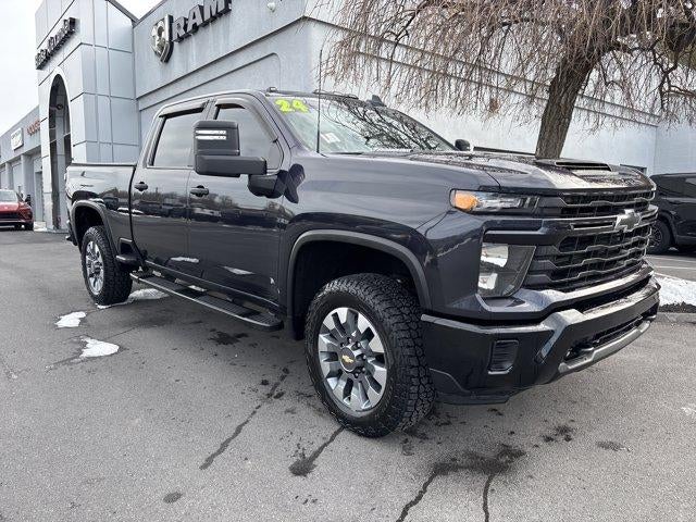 2024 Chevrolet Silverado 2500 HD Crew Cab Standard Box 4-Wheel Drive Custom