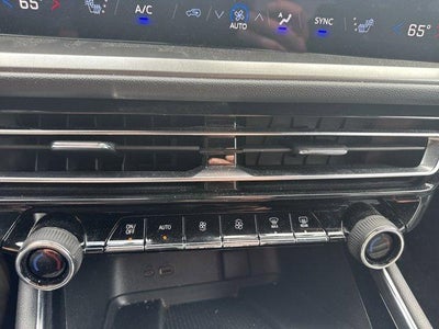 2025 Chevrolet Traverse LT w/2LT
