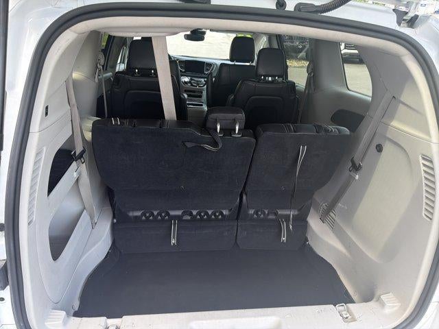 2023 Chrysler Pacifica Touring L FWD