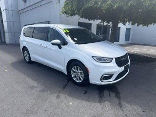 2023 Chrysler Pacifica Touring L FWD