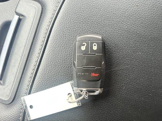 2022 RAM 3500 Tradesman 4x4 Crew Cab 8' Box