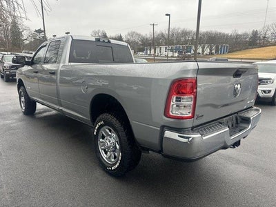 2022 RAM 3500 Tradesman 4x4 Crew Cab 8' Box