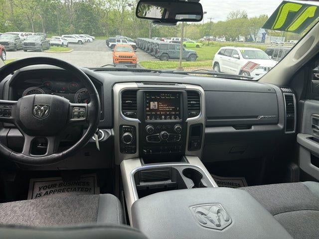2017 RAM 1500 Big Horn 4x4 Crew Cab 5'7" Box